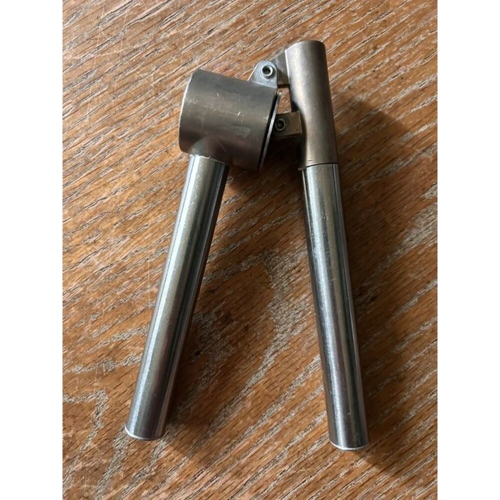 Heavy Duty Stainless Steal garlic press